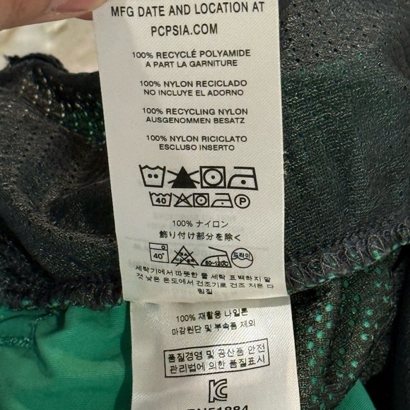 Boys PATAGONIA Hybrid green swim shorts- Size M/10 - Picture 6 of 7